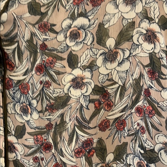 Karlie Brown and Tan Floral Blouse - Picture 3 of 9